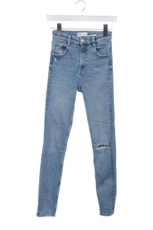 Дамски дънки Zara, Размер XS, Цвят Син, Цена 26,98 лв.