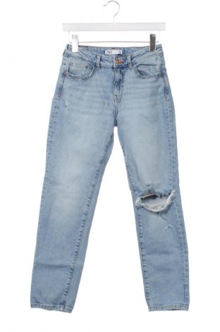 Γυναικείο Τζίν Zara, Μέγεθος XS, Χρώμα Μπλέ, Τιμή 13,80 €