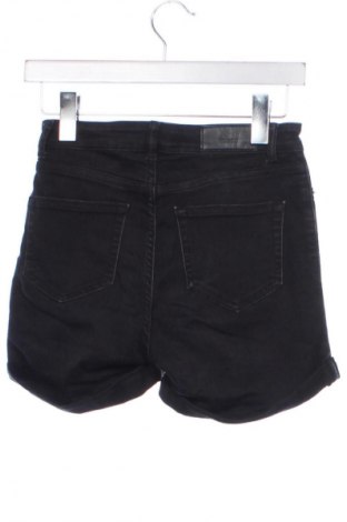 Pantaloni scurți de femei Amisu, Mărime XS, Culoare Negru, Preț 50,00 Lei