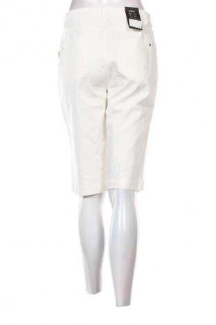 Pantaloni scurți de femei Bexleys, Mărime M, Culoare Alb, Preț 179,99 Lei