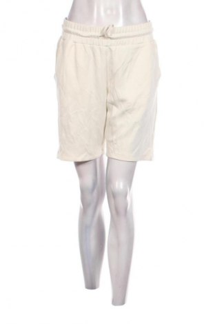 Damen Shorts Christian Berg, Größe M, Farbe Ecru, Preis € 17,99