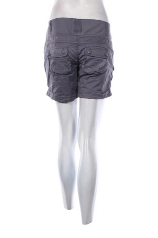 Damen Shorts Edc By Esprit, Größe S, Farbe Grau, Preis € 17,00