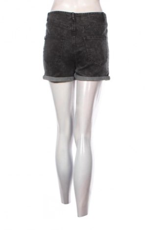 Pantaloni scurți de femei Fb Sister, Mărime M, Culoare Negru, Preț 25,00 Lei