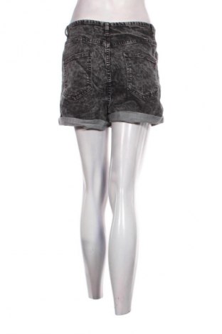 Damen Shorts Fb Sister, Größe M, Farbe Schwarz, Preis 12,99 €