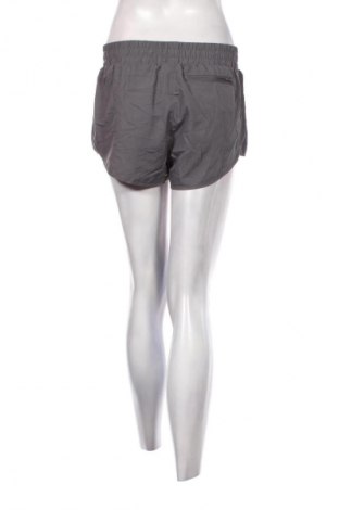 Dámské kraťasy  Forever 21, Velikost M, Barva Šedá, Cena  199,00 Kč