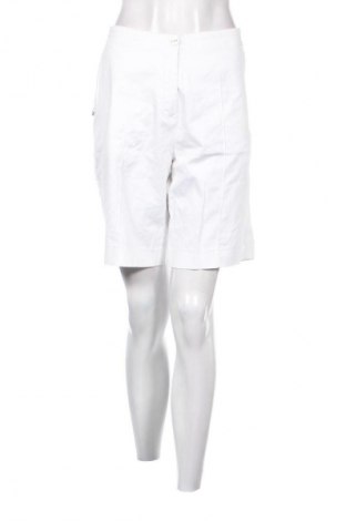 Damen Shorts Green Lamb, Größe XL, Farbe Weiß, Preis € 18,47