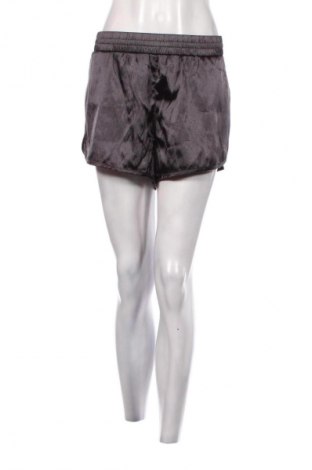 Dámské kraťasy  H&M Divided, Velikost XL, Barva Černá, Cena  239,00 Kč