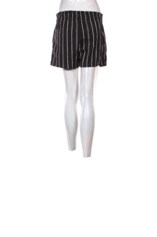 Dámske kraťasy  H&M Divided, Veľkosť S, Farba Viacfarebná, Cena  10,00 €