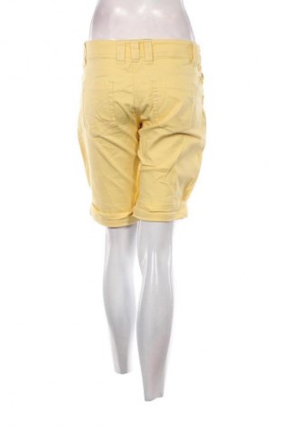 Damen Shorts Identic, Größe L, Farbe Gelb, Preis € 10,00