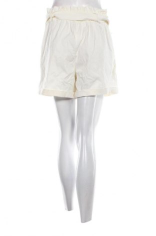 Női rövidnadrág NEW COLLECTION, Méret M, Szín Ekrü
, Ár 9 939 Ft
