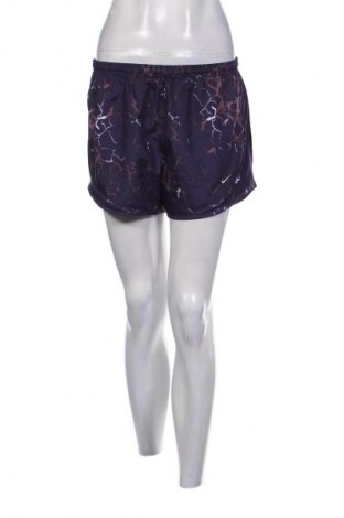 Pantaloni scurți de femei Nike, Mărime S, Culoare Multicolor, Preț 179,35 Lei