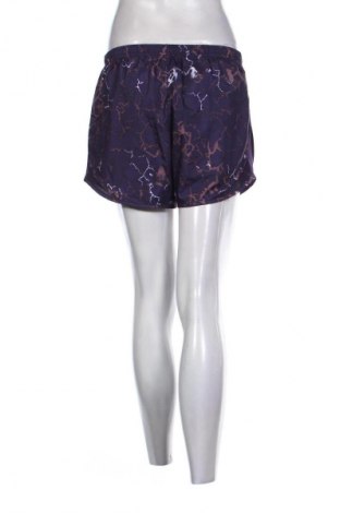 Pantaloni scurți de femei Nike, Mărime S, Culoare Multicolor, Preț 179,35 Lei