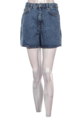 Γυναικείο κοντό παντελόνι Pull&Bear, Μέγεθος M, Χρώμα Μπλέ, Τιμή 10,99 €