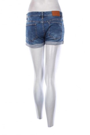 Pantaloni scurți de femei Pull&Bear, Mărime S, Culoare Albastru, Preț 50,00 Lei