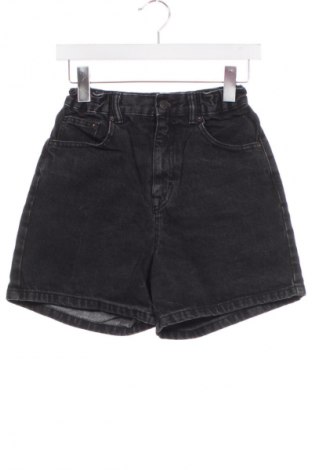 Damen Shorts Pull&Bear, Größe XS, Farbe Schwarz, Preis 9,72 €