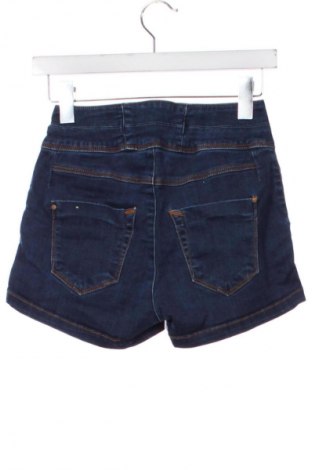 Damen Shorts Pull&Bear, Größe M, Farbe Blau, Preis 9,72 €