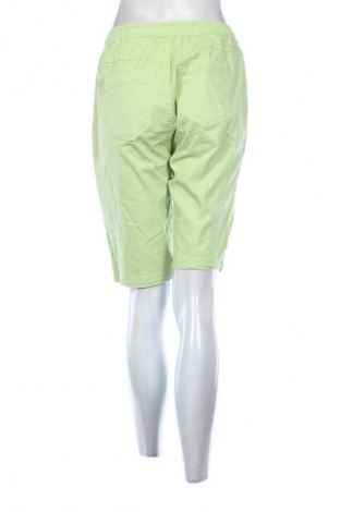 Damen Shorts SuZa, Größe M, Farbe Grün, Preis 17,00 €