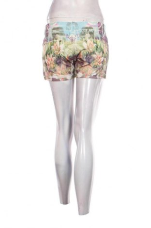 Pantaloni scurți de femei Unbranded, Mărime L, Culoare Multicolor, Preț 50,00 Lei