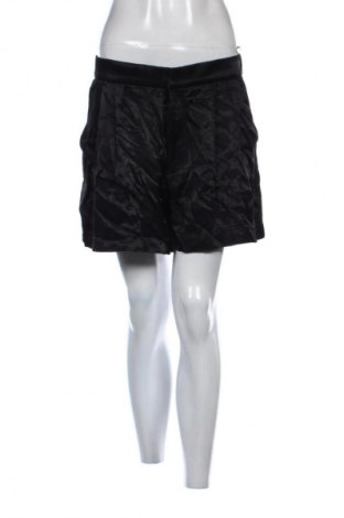Pantaloni scurți de femei Zara, Mărime L, Culoare Negru, Preț 143,00 Lei