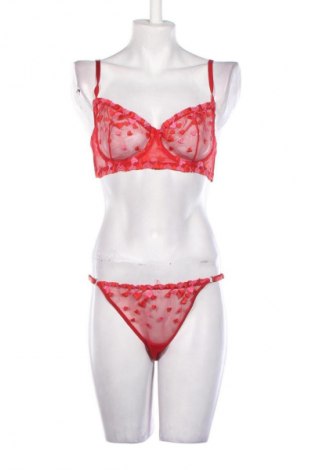 Damen-Set Trendyol, Größe M, Farbe Mehrfarbig, Preis € 39,00