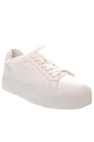 Obuwie damskie Bershka, Rozmiar 38, Kolor Biały, Cena 113,99 zł