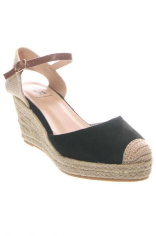 Încălțăminte de damă Unbranded, Mărime 38, Culoare Multicolor, Preț 103,00 Lei
