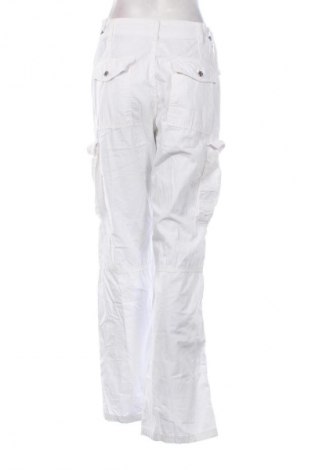 Damenhose Bershka, Größe M, Farbe Weiß, Preis € 14,77