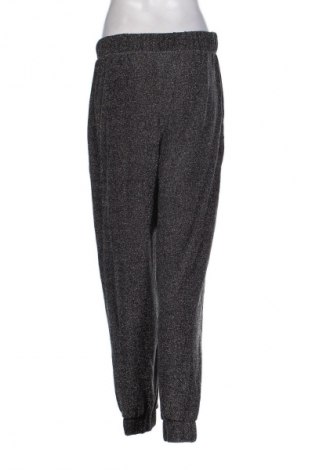 Damenhose Bershka, Größe L, Farbe Mehrfarbig, Preis € 15,35