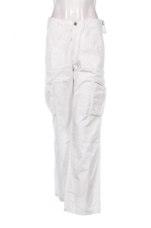 Damenhose Bershka, Größe S, Farbe Weiß, Preis € 15,00