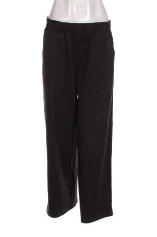 Pantaloni de femei C&A, Mărime M, Culoare Multicolor, Preț 76,70 Lei