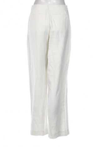 Дамски панталон Calvin Klein Jeans, Размер S, Цвят Бял, Цена 189,99 лв.