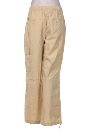 Női nadrág Calvin Klein Jeans, Méret M, Szín Bézs, Ár 44 929 Ft