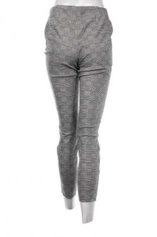 Damenhose Essentials, Größe M, Farbe Mehrfarbig, Preis € 20,99