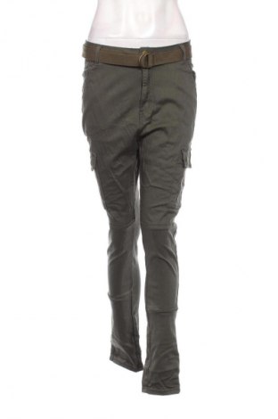 Dámské kalhoty  Fashion nova, Velikost L, Barva Zelená, Cena  739,00 Kč