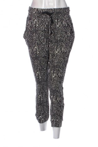 Pantaloni de femei Forever 21, Mărime M, Culoare Multicolor, Preț 71,05 Lei