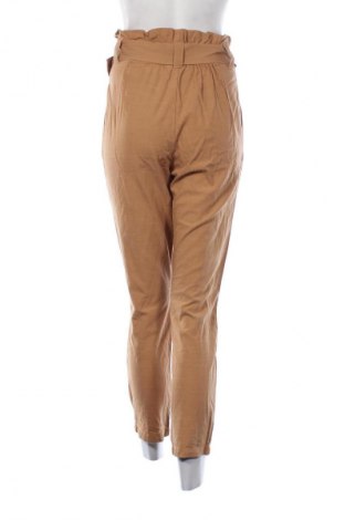 Pantaloni de femei Grace & Mila, Mărime M, Culoare Bej, Preț 107,89 Lei