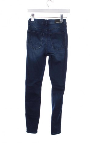 Damenhose Kendall & Kylie, Größe S, Farbe Blau, Preis 20,99 €