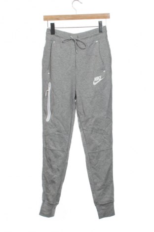 Dámské kalhoty  Nike, Velikost XS, Barva Šedá, Cena  2 029,00 Kč