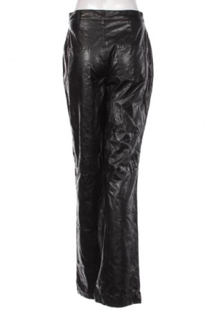 Damskie spodnie Pretty Little Thing, Rozmiar M, Kolor Czarny, Cena 95,99 zł