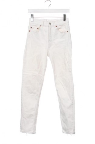 Damenhose Pull&Bear, Größe S, Farbe Weiß, Preis 14,83 €