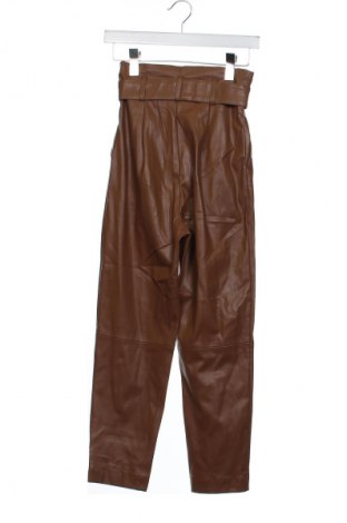 Damenhose Stradivarius, Größe XXS, Farbe Braun, Preis € 20,99