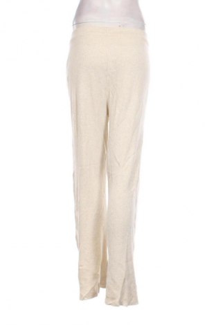 Pantaloni de femei Uniqlo, Mărime L, Culoare Bej, Preț 141,99 Lei