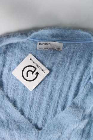 Damski sweter Bershka, Rozmiar M, Kolor Niebieski, Cena 95,99 zł