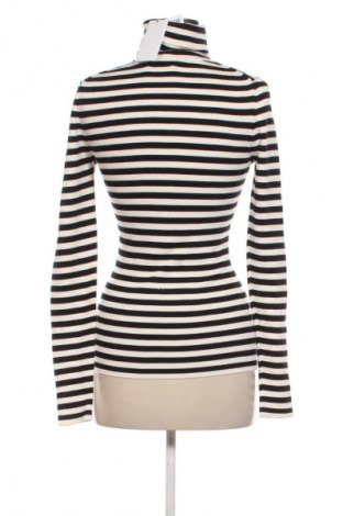 Дамски пуловер Calvin Klein Jeans, Размер M, Цвят Многоцветен, Цена 169,99 лв.