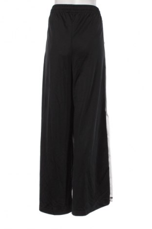 Damen Sporthose Adidas, Größe XXL, Farbe Mehrfarbig, Preis € 64,99