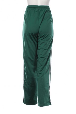Dámské tepláky Adidas, Velikost M, Barva Zelená, Cena  659,00 Kč