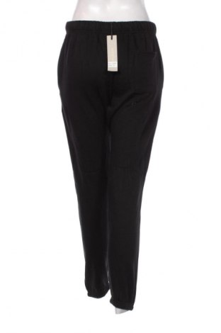 Damen Sporthose Essentials, Größe S, Farbe Schwarz, Preis € 32,99