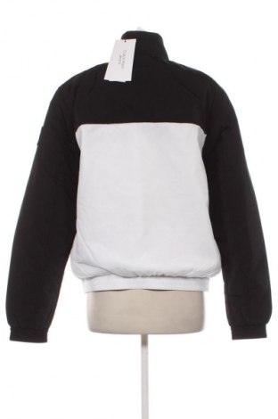 Női dzseki Calvin Klein Jeans, Méret M, Szín Sokszínű, Ár 67 219 Ft