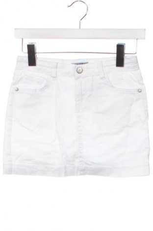 Kinderrock Unbranded, Größe 7-8y/ 128-134 cm, Farbe Weiß, Preis 9,72 €