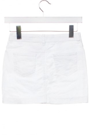 Kinderrock Unbranded, Größe 7-8y/ 128-134 cm, Farbe Weiß, Preis 9,72 €